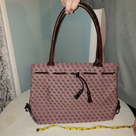 Plum initial Dooney & Bourke tote - Picture 1 of 3